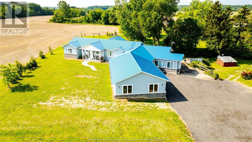 1377 County Rd 20, Kingsville, ON N9Y 2E6