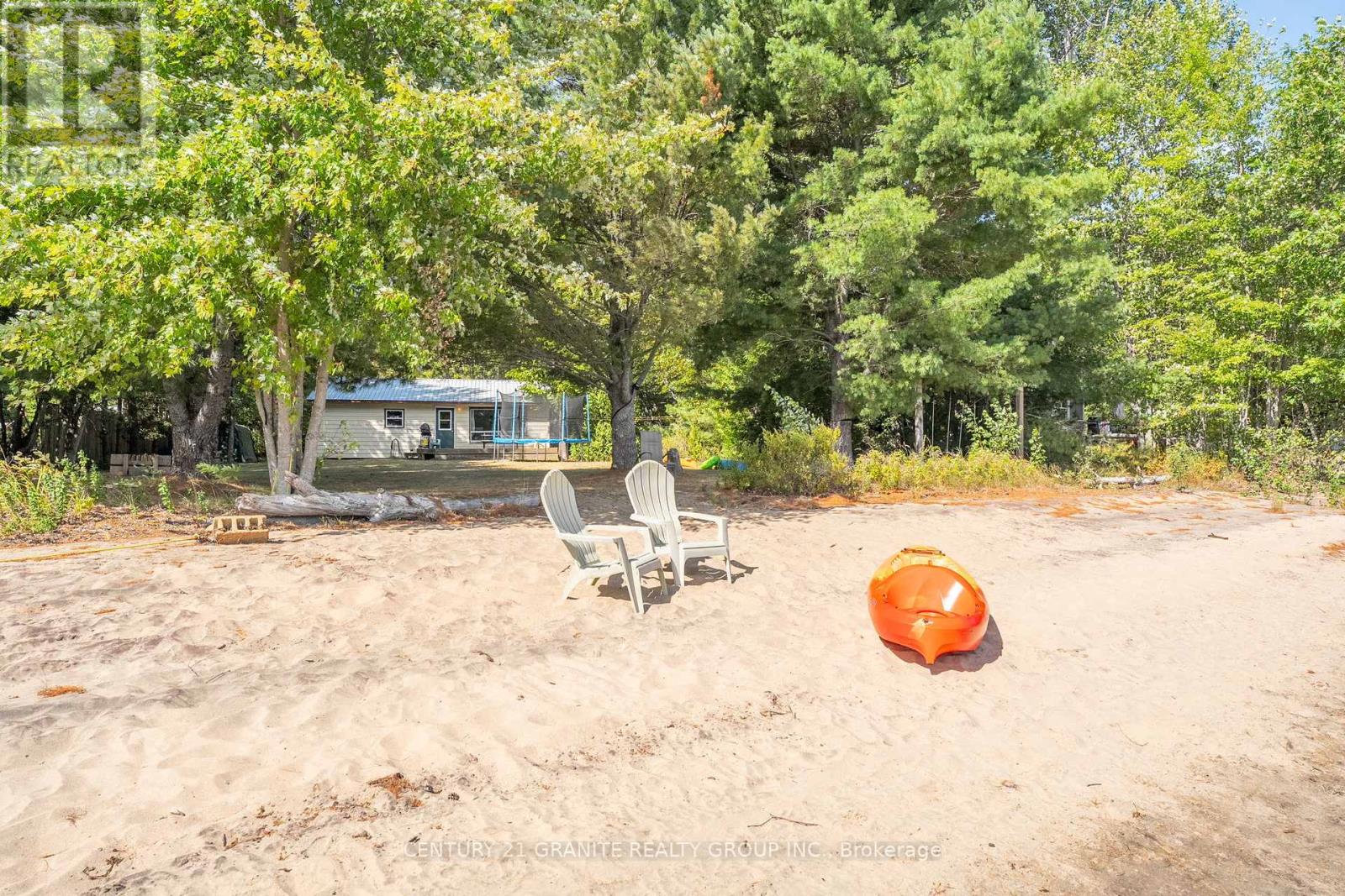 920 Papineau Lake Rd, Hastings Highlands, ON K0L 2R0