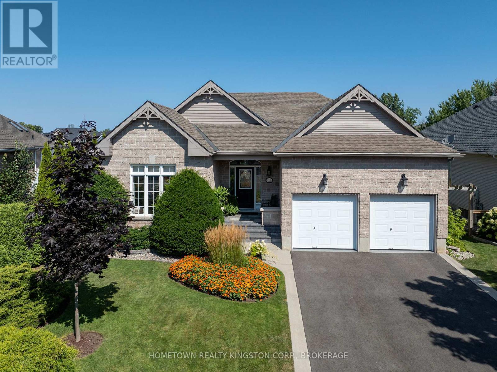 52 Glenora Dr, Loyalist, ON K0H 1G0