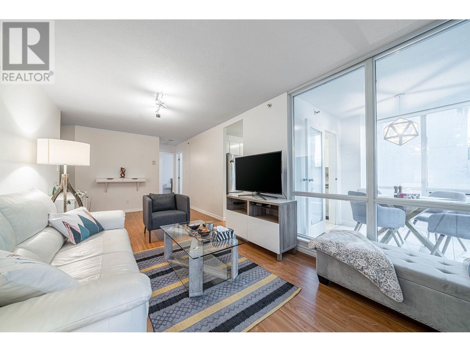 1166 Melville Street Unit 903, Vancouver, BC V6E 4P6