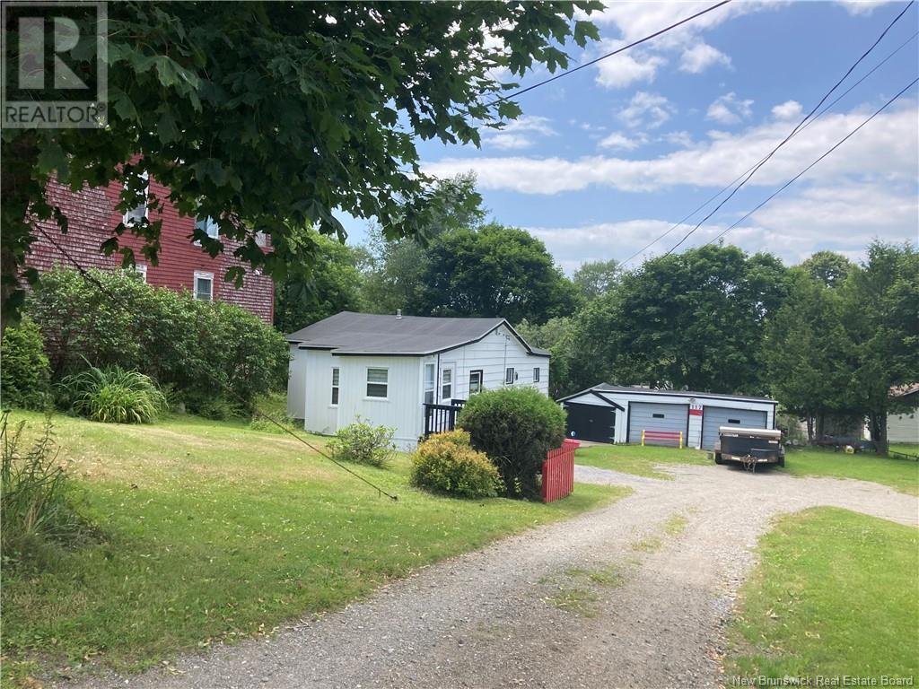 117 Somerset St, Saint John, NB E2K 2X5