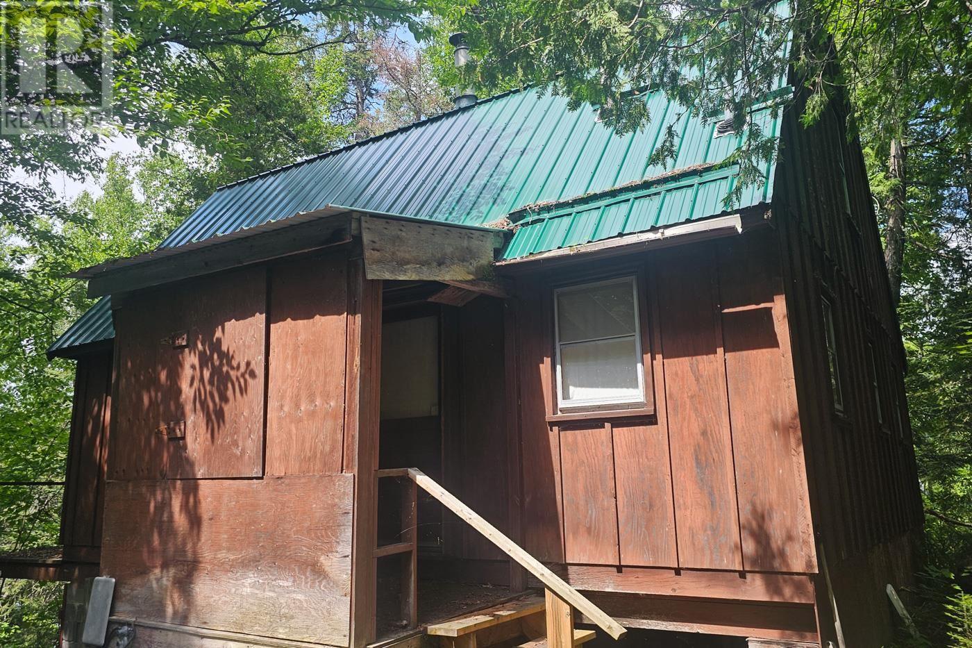 8 Ranger Lake Rd, Searchmont, ON P0S 1J0