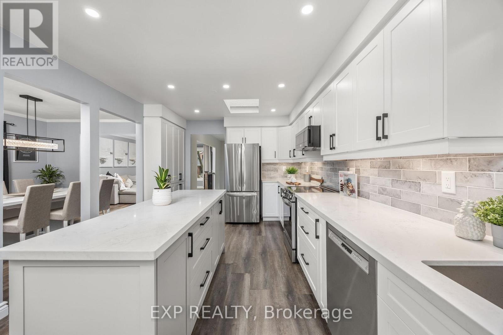 3 Dale Park Dr, Clarington, ON L1E 2Z4