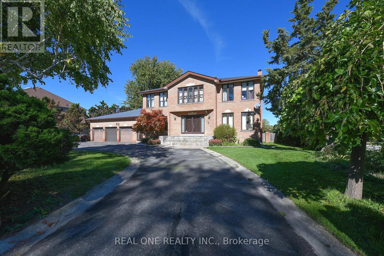 62 Lee Ave, Markham, ON L3R 8G4