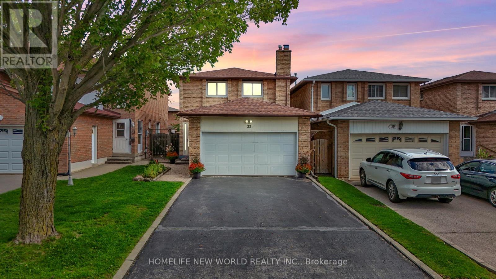 23 Avalon Rd, Markham, ON L3R 3P2