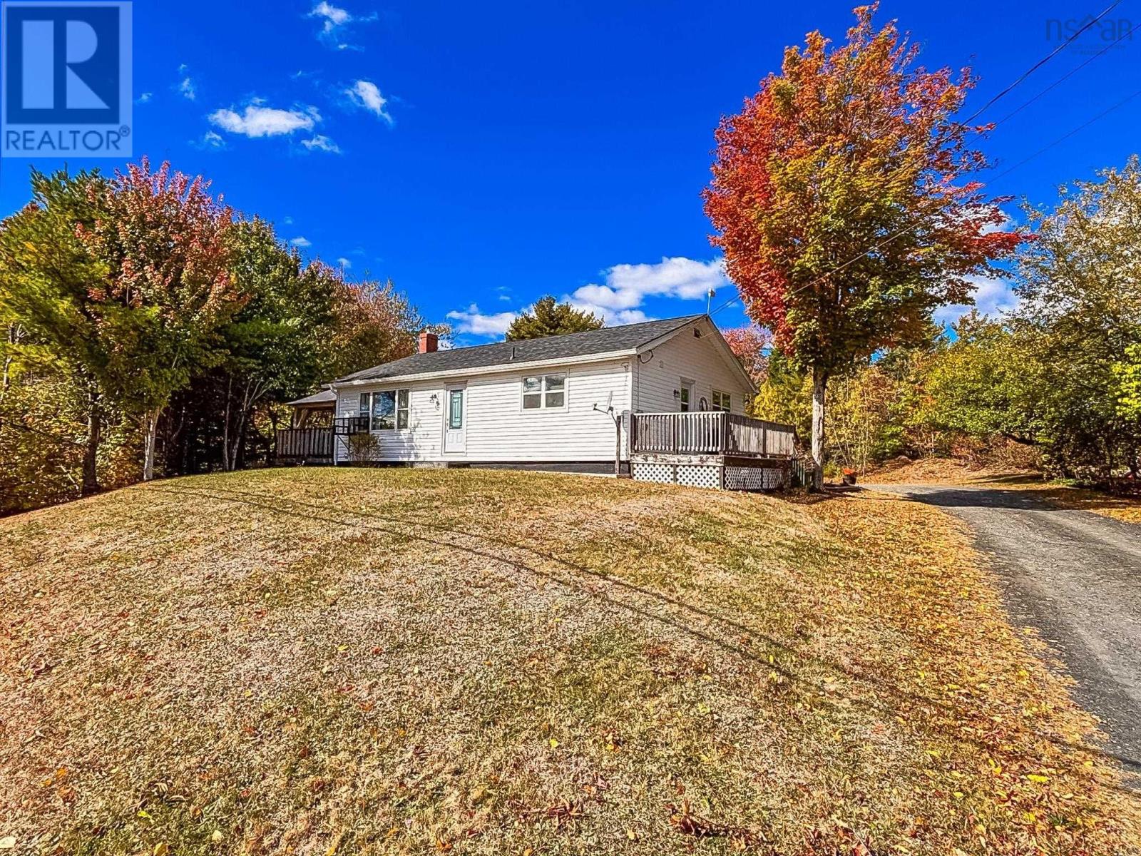 4 Henley Rd, Chelsea, NS B4V 7N3