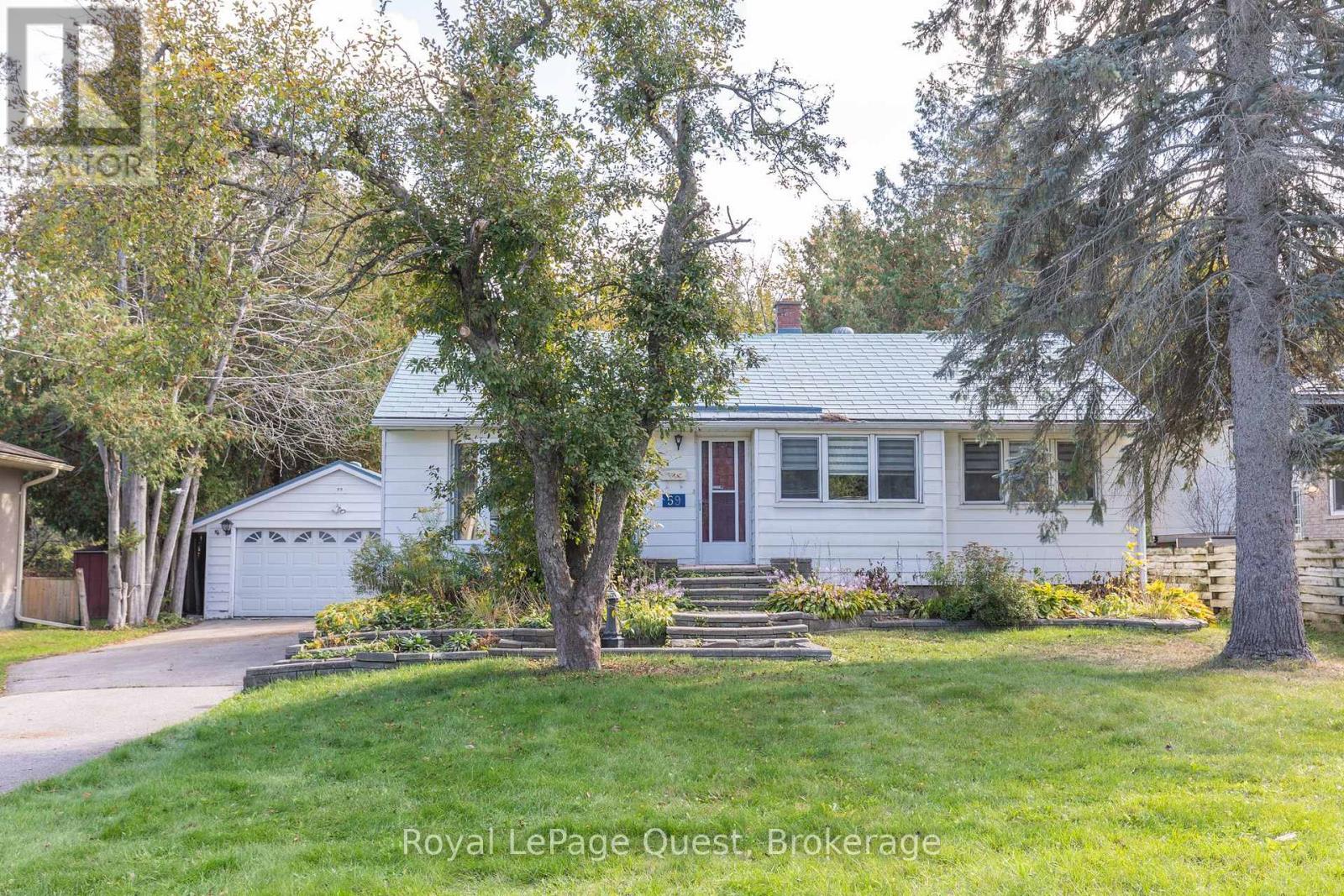 59 Fittons Rd E, Orillia, ON L3V 2J2