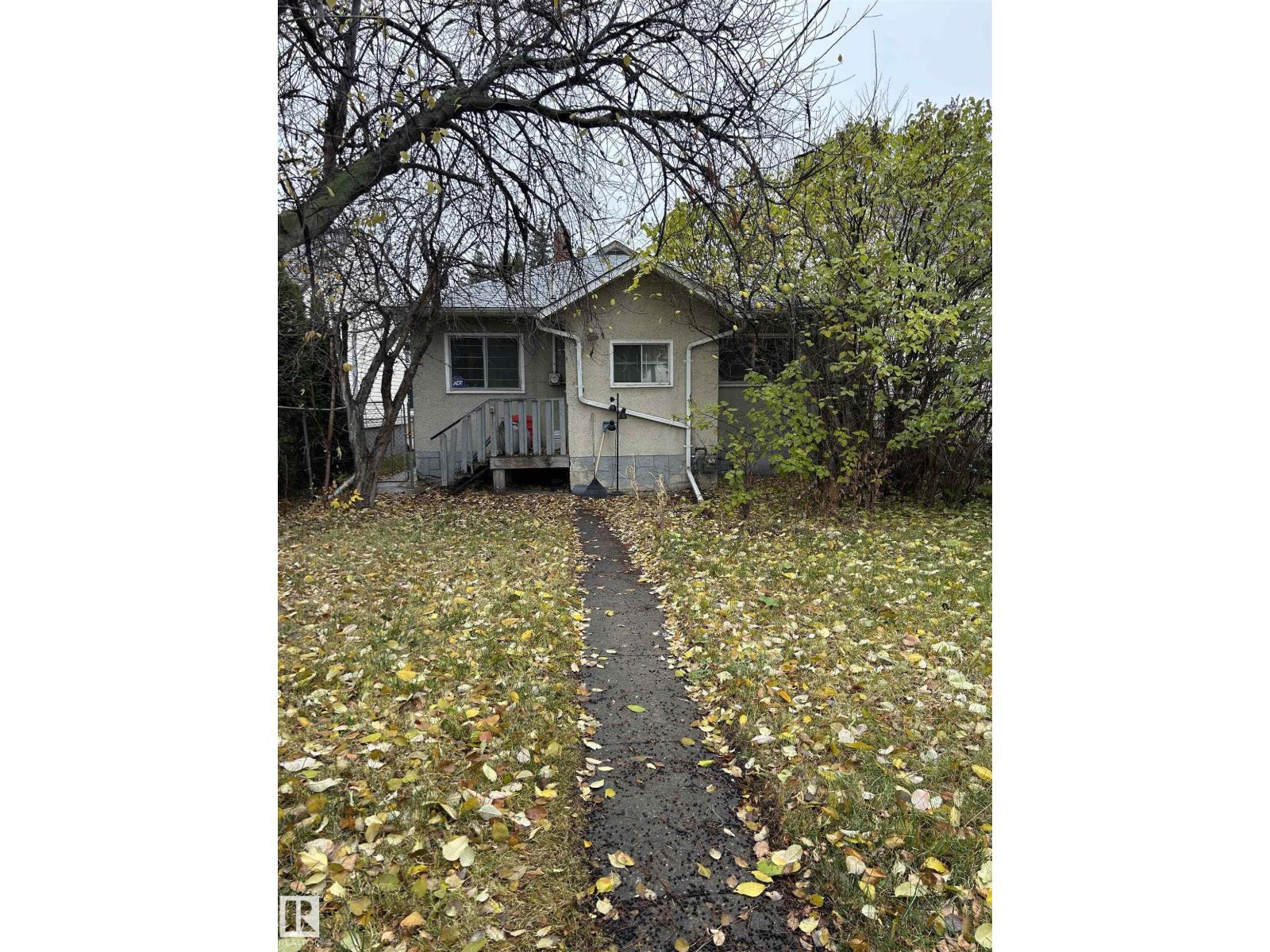101 St Nw Unit 11525, Edmonton, AB T5G 2B2