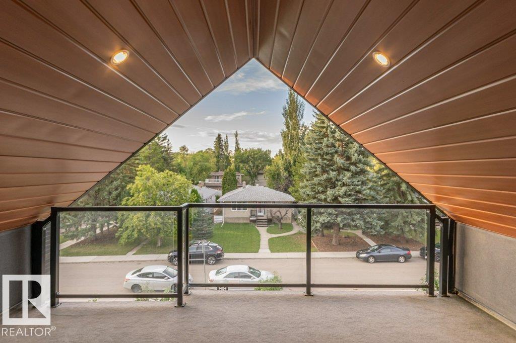 74 Av Nw Unit 11441, Edmonton, AB T6G 0E7