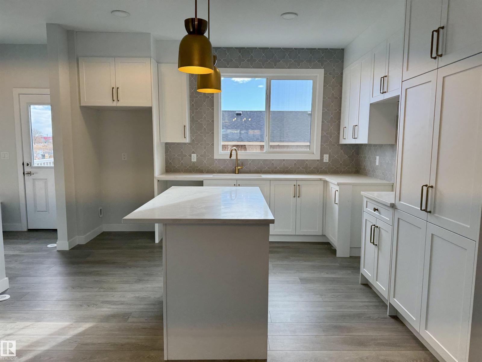 3317 Roy Brown Way NW, Edmonton, AB T5E 6Z9