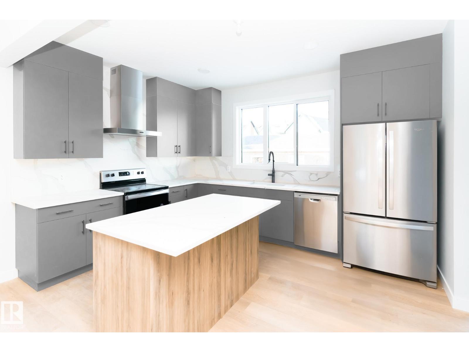 5115 Pilot Ln NW, Edmonton, AB T5G 2S5