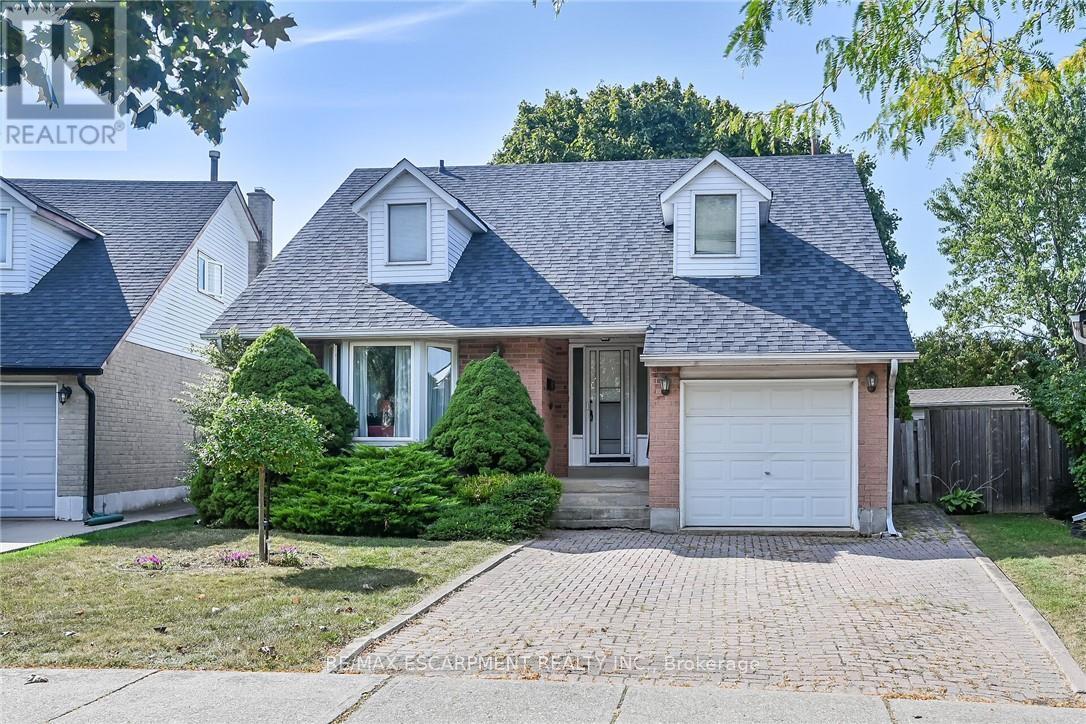 71 Kennard St, Hamilton Stoney Creek Mountain, ON L8J 2C4