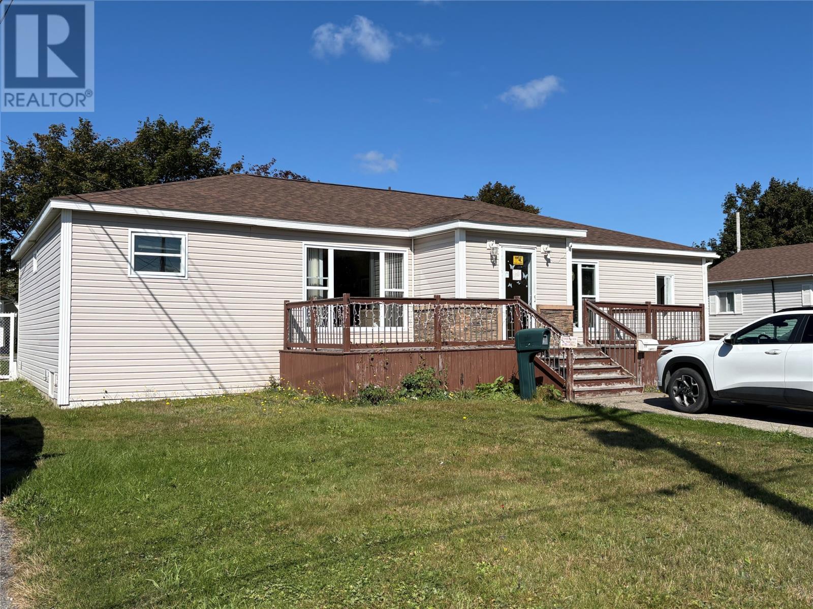 37 St Georges Ave, Stephenville, NL A2N 1K8