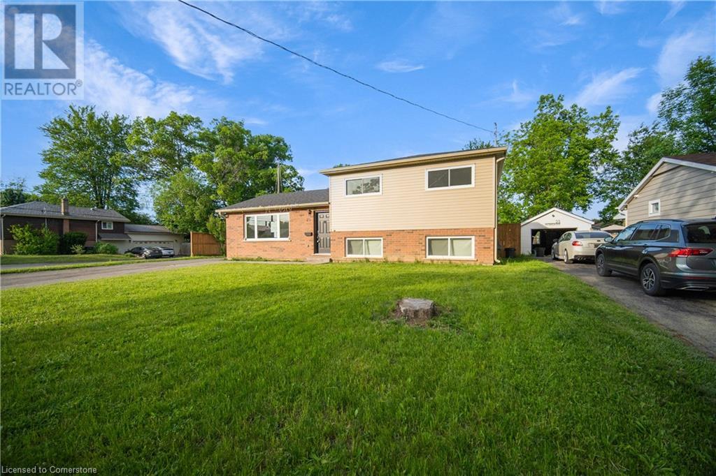 25 Patterson Dr, Brantford, ON N3S 6W8