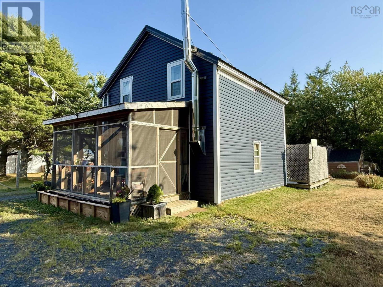 280 Two Island Rd, Parrsboro, NS B0M 1S0