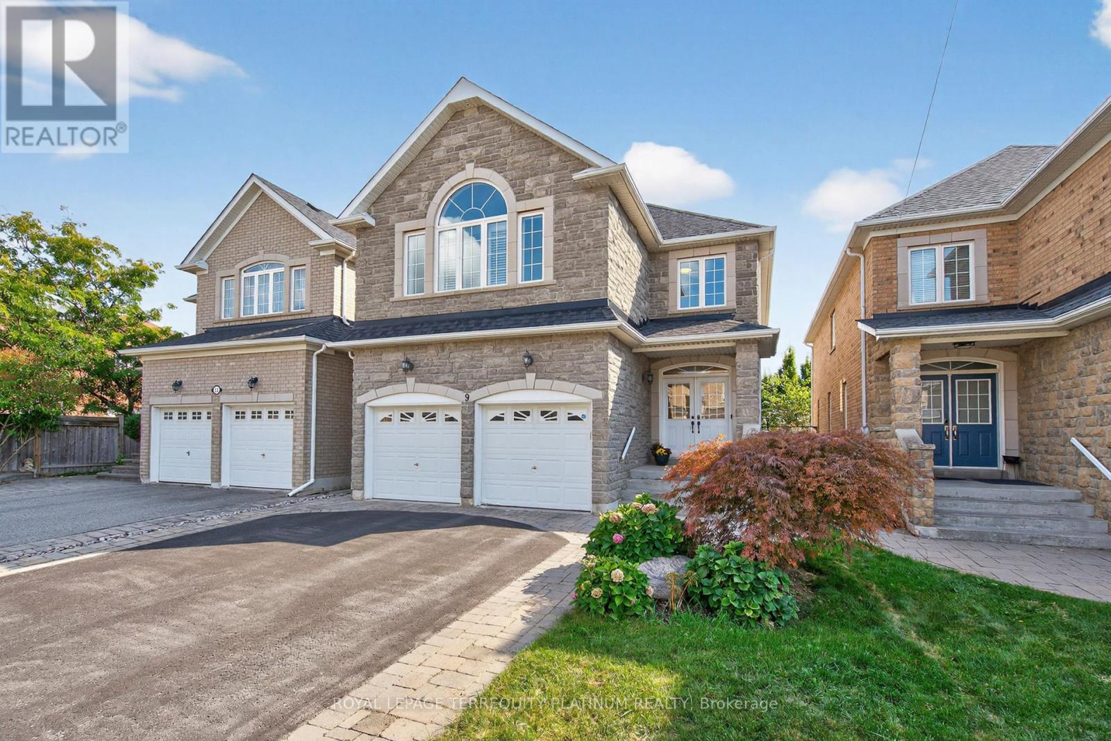 9 Maraca Dr, Richmond Hill, ON L4S 0A3