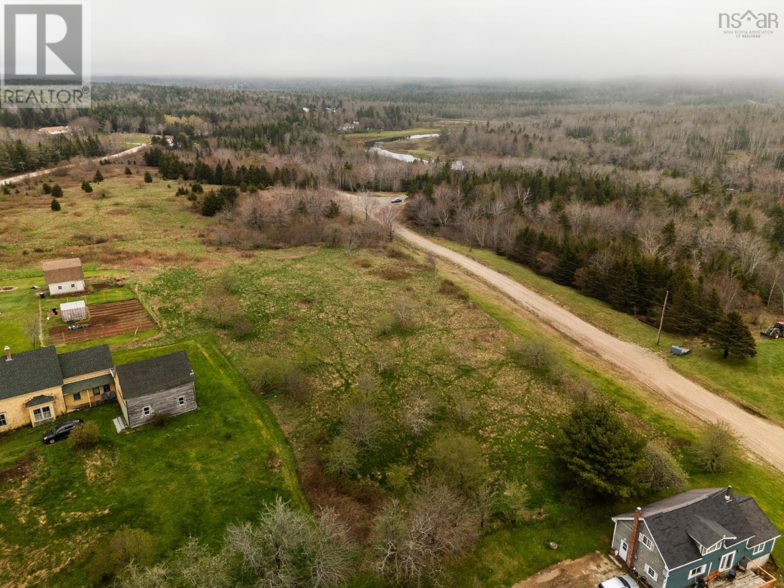 8 Homecrest Ter, Pleasant Valley, NS B5A 0G8
