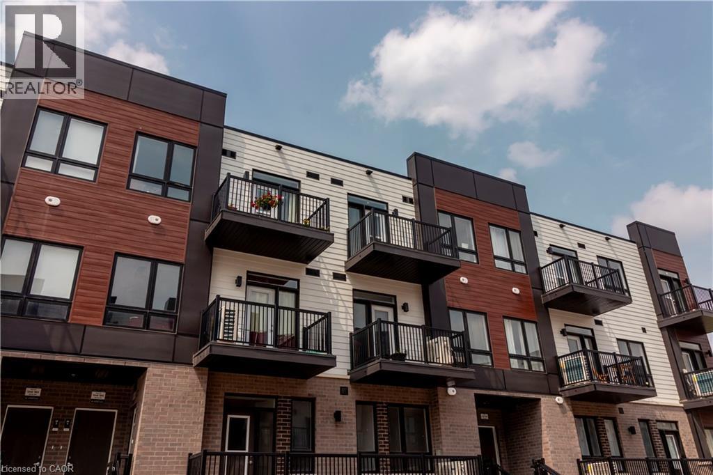 40 Palace Street Unit M11, Kitchener, ON N2E 0J3