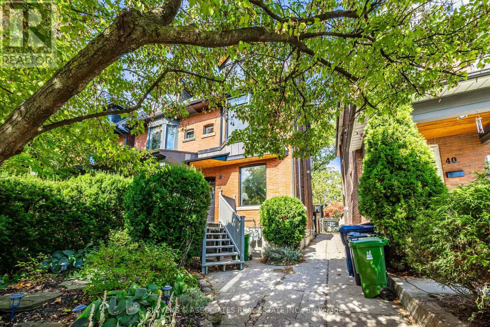 38 Wroxeter Ave, Toronto, ON M4K 1J6