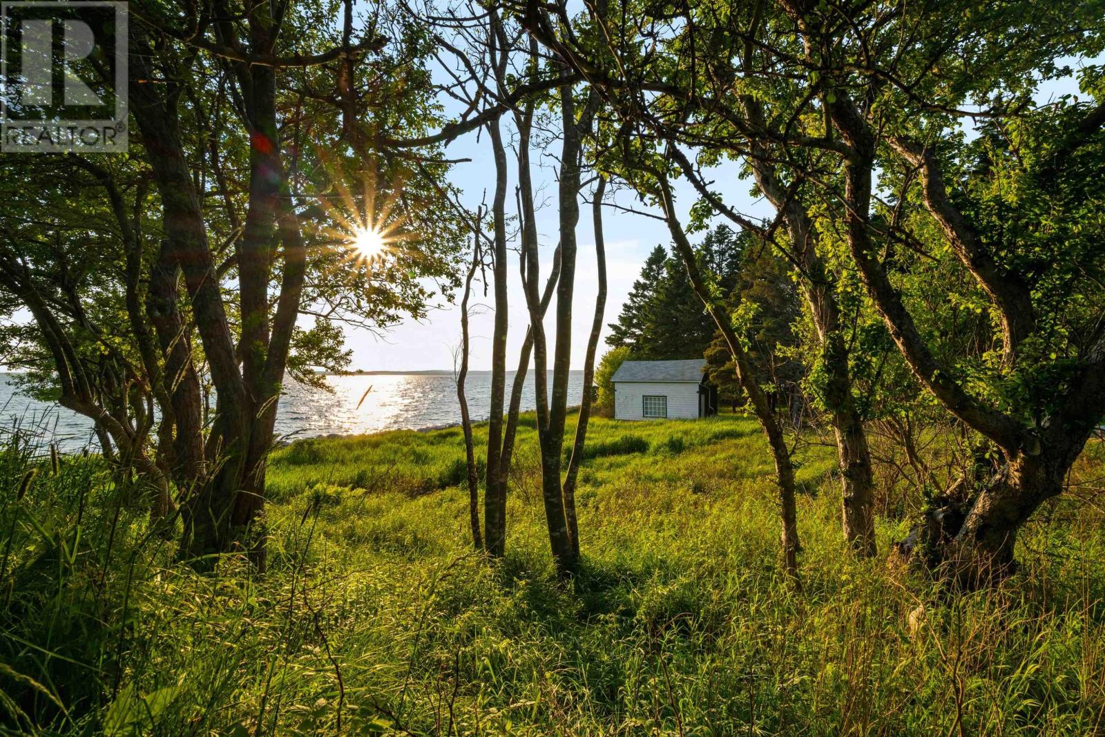 326 Upper Blandford Rd, Deep Cove, NS B0J 1T0
