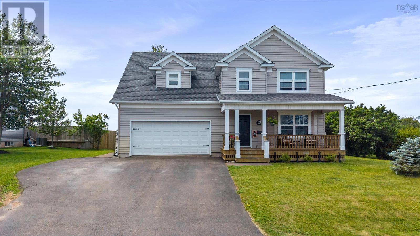 33 Abbey Rd, Amherst, NS B4H 4V9