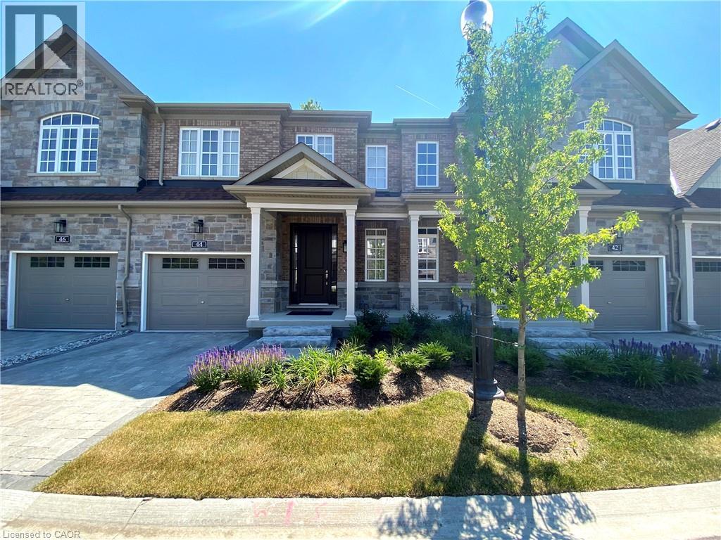 44 Windsor Cir, Niagara-on-the-lake, ON L0S 1J0