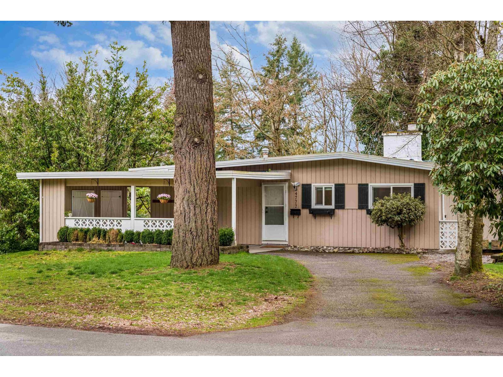 34777 Mt Blanchard Dr, Abbotsford, BC V2S 2Y2