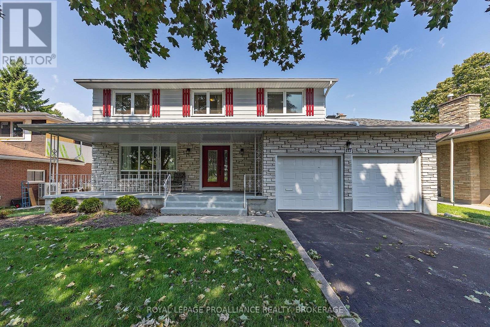 117 Seaforth Rd, Kingston, ON K7M 1E1