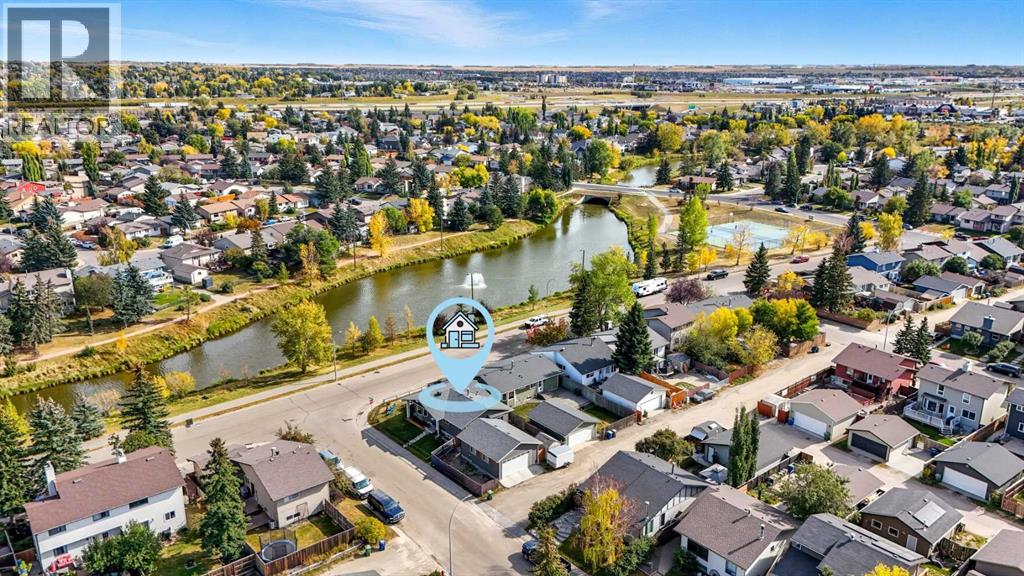 67 Summerwood Rd SE, Airdrie, AB T4B 1W7