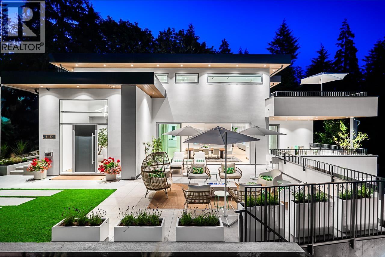 4415 Stone Cres, West Vancouver, BC V7W 1B8