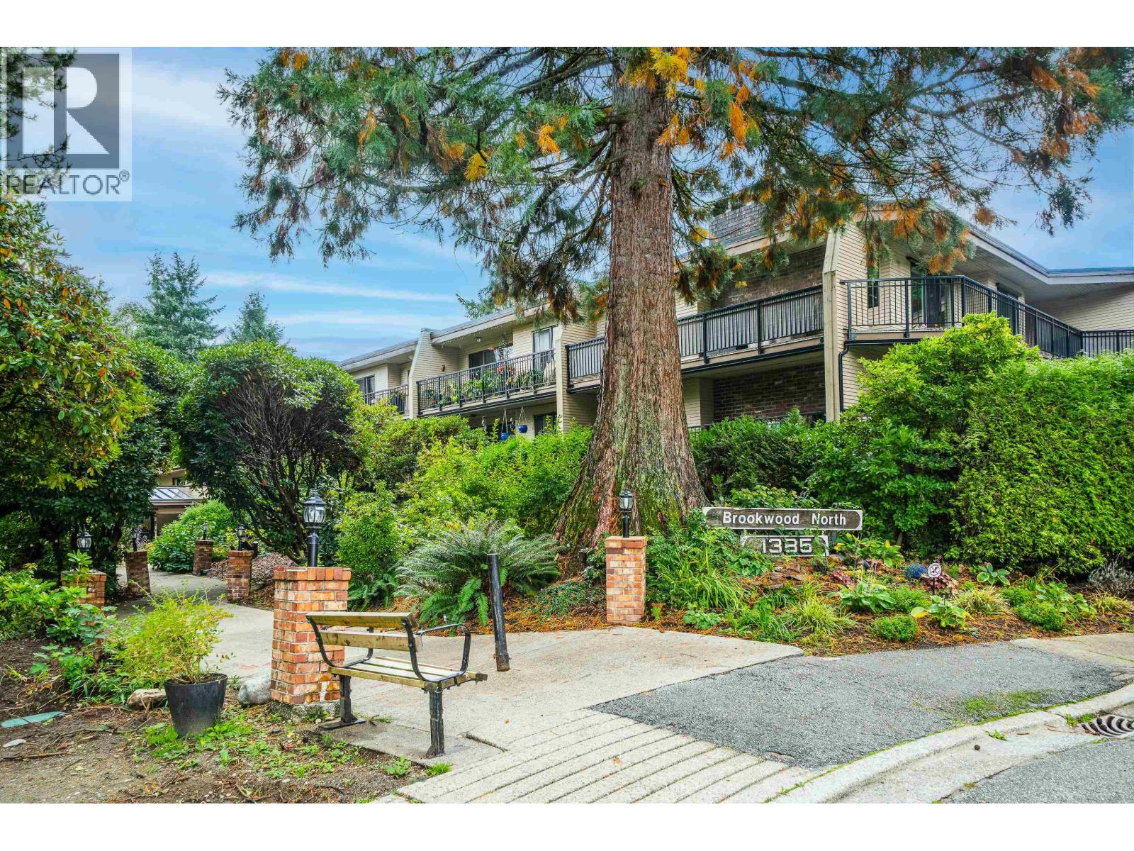1385 Draycott Road Unit 413, North Vancouver, BC V7J 3K9