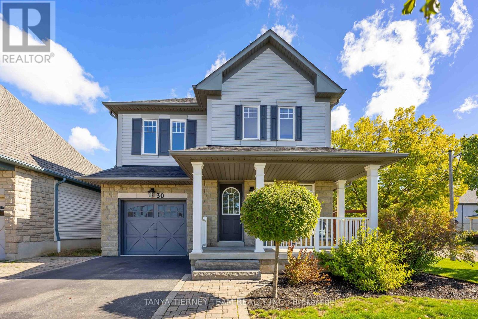 30 Claridge Cres, Whitby, ON L1R 3E2