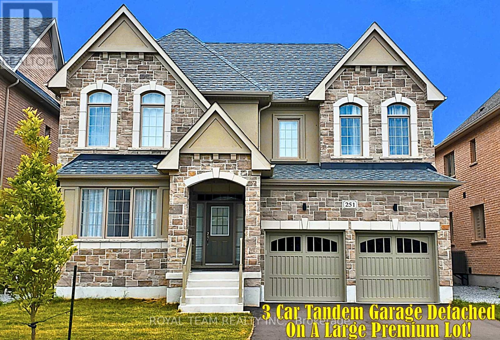251 Danny Wheeler Blvd, Georgina, ON L4P 1J5