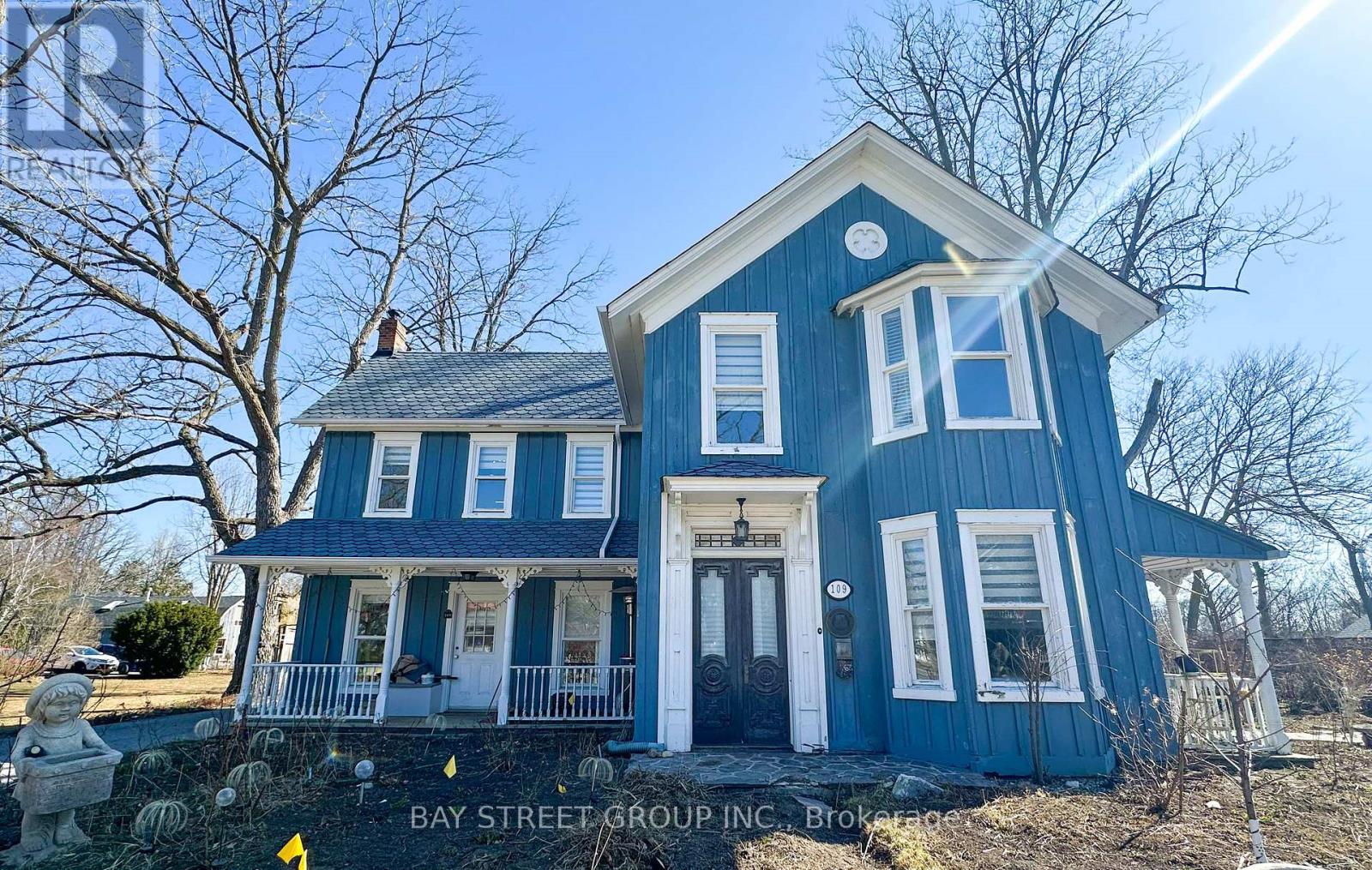 109 Main Unionville St, Markham Unionville, ON L3R 2G1
