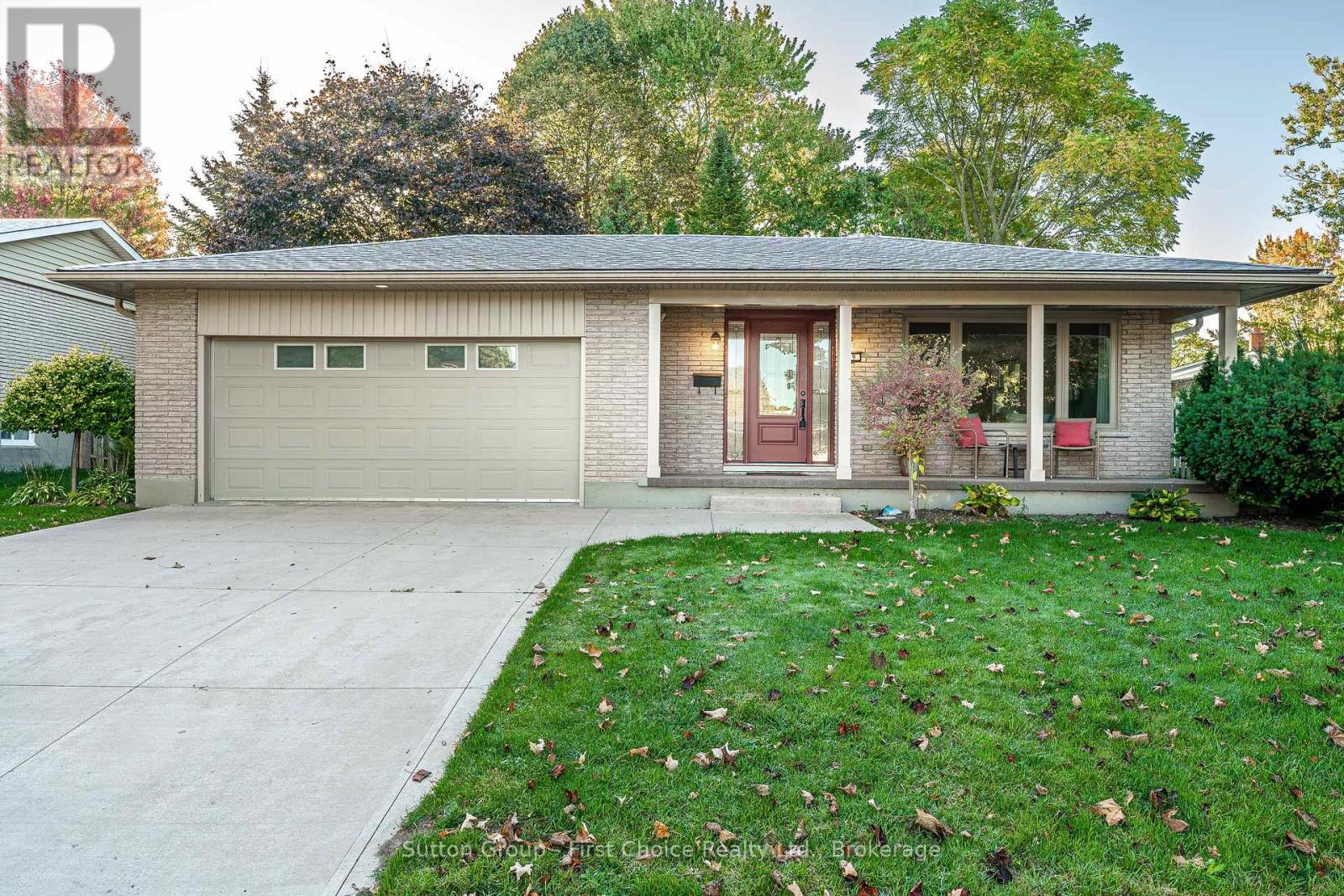 39 Baker St, Stratford, ON N5A 7A2