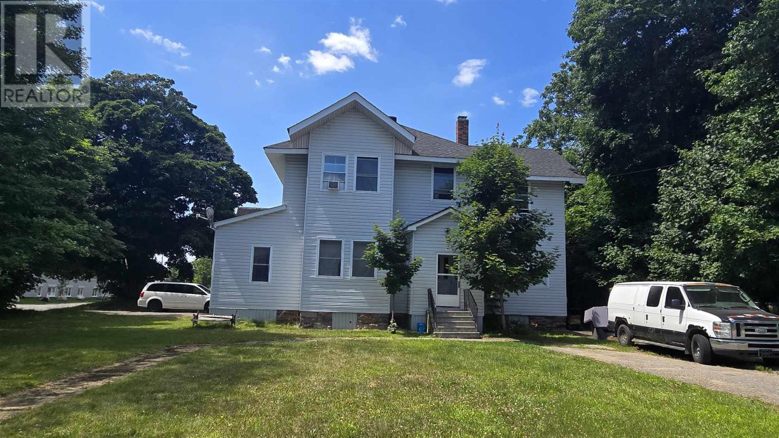 139 Church St, Sault Ste. Marie, ON P6A 3H7