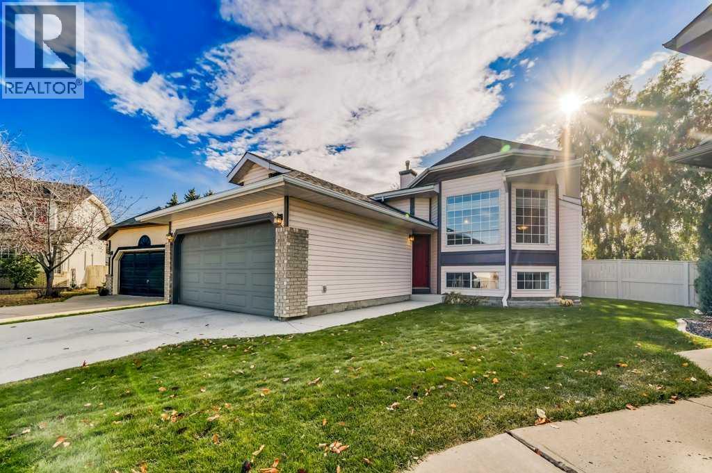 222 Diamond Ct SE, Calgary, AB T2C 7C7