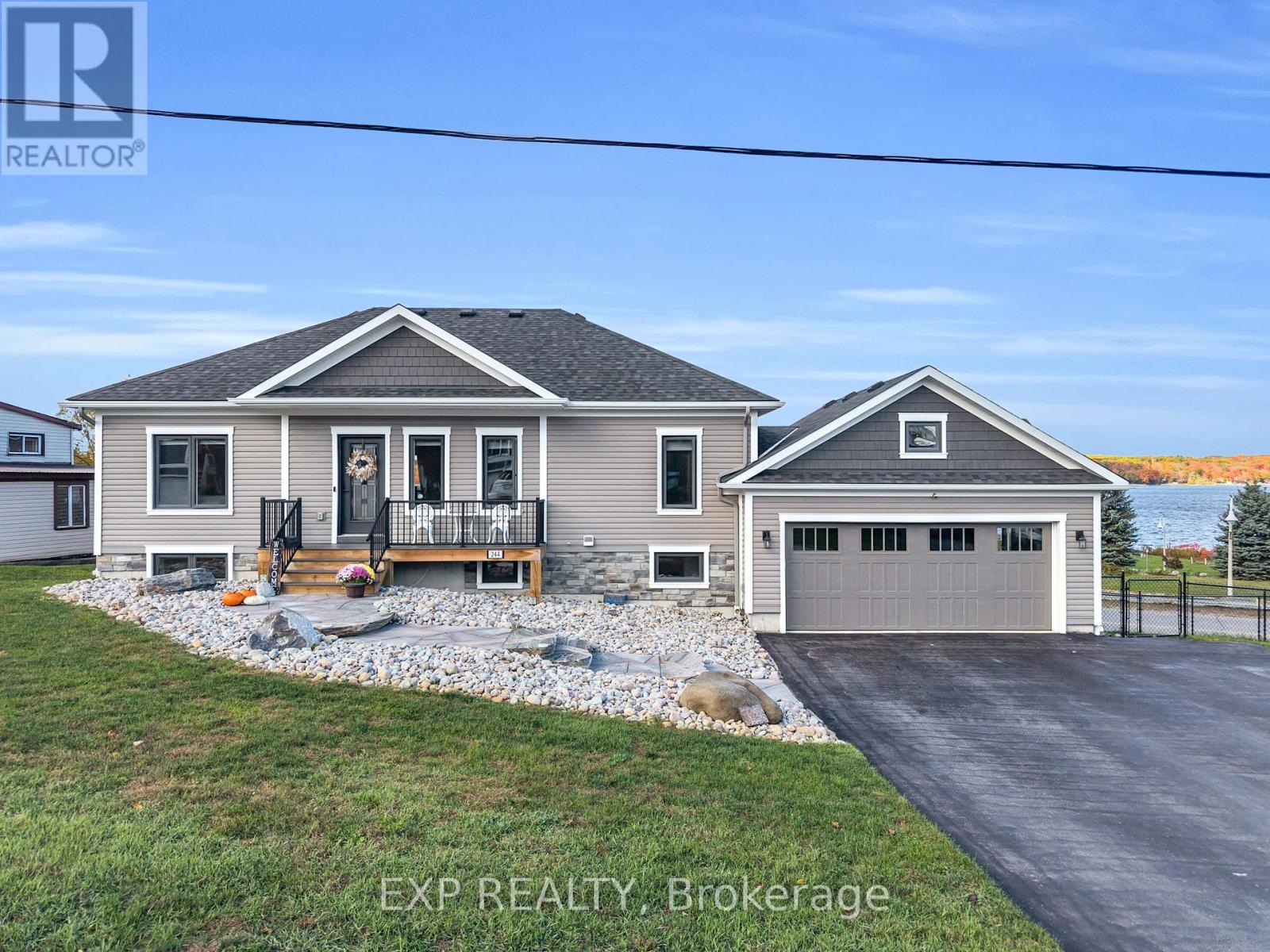 244 Frank St N, Midland, ON L4R 1H4