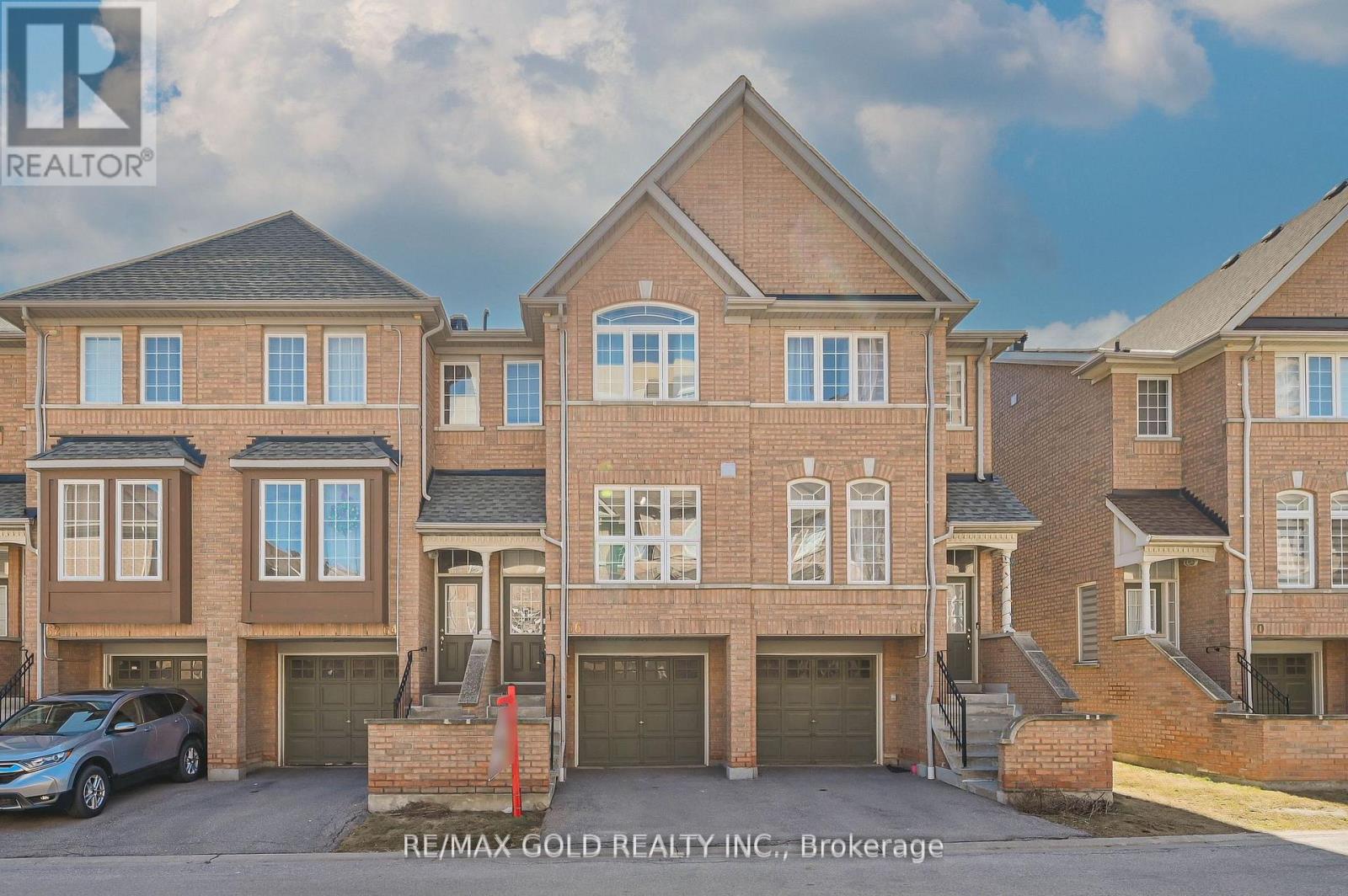 66 50 Strathaven Dr, Mississauga, ON L5R 4E7
