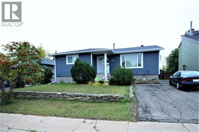 182 Clenell Cres, Fort Mcmurray, AB T9K 1L2