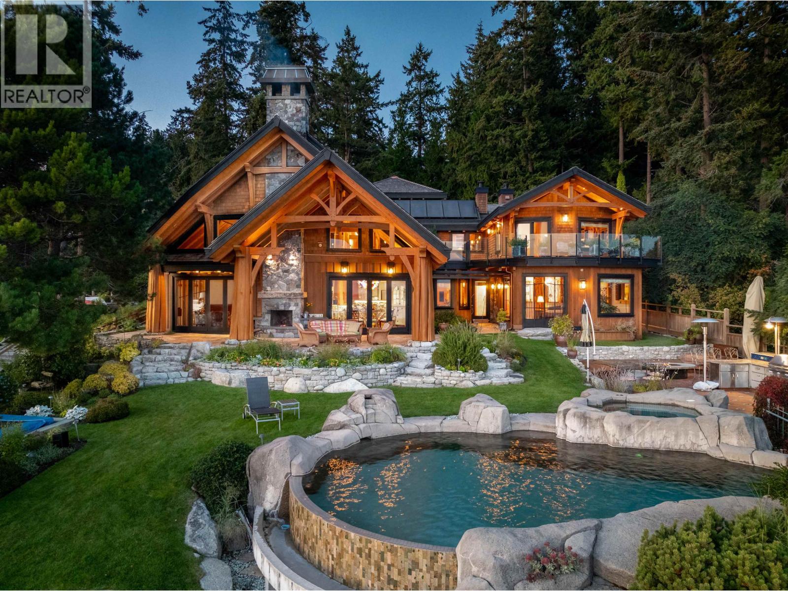 5871 Sunshine Coast Hwy, Sechelt, BC V0N 3A0