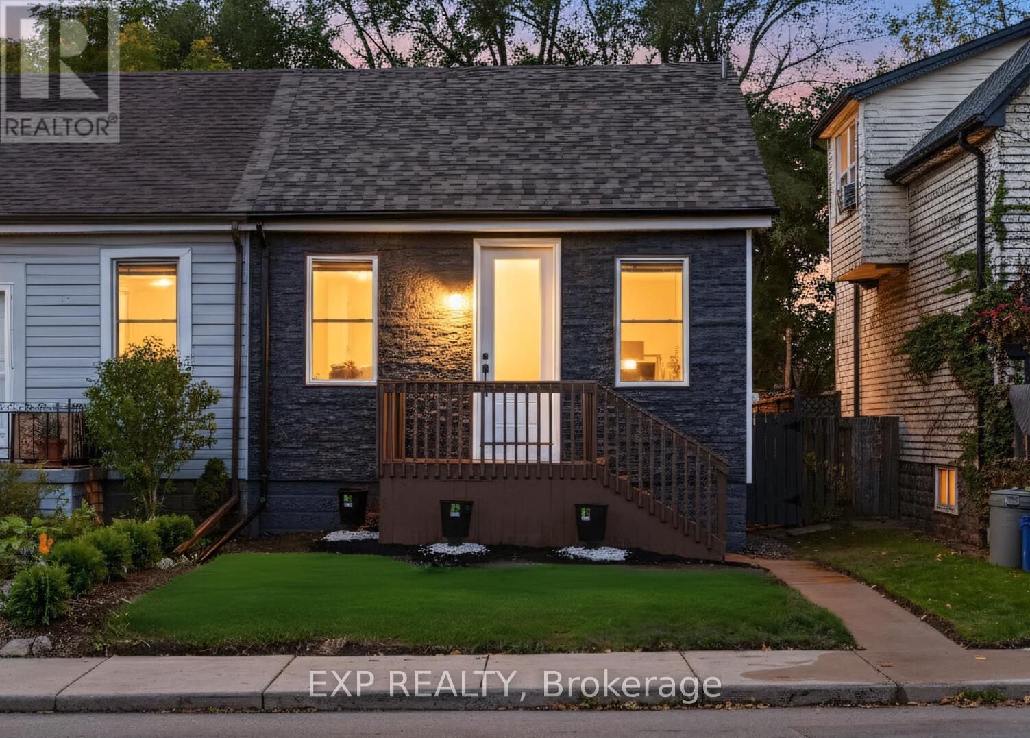 20 Hill St, Hamilton, ON L8P 1W7