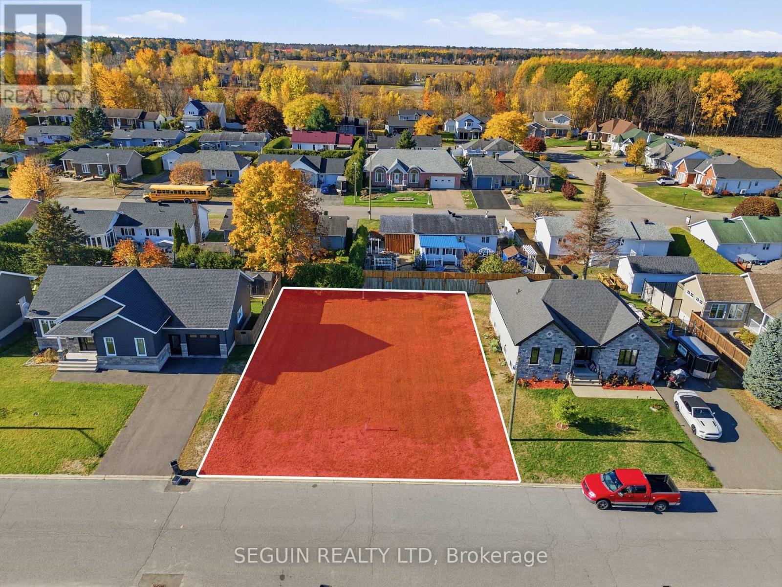 97 Richard St, Alfred and Plantagenet, ON K0B 1A0