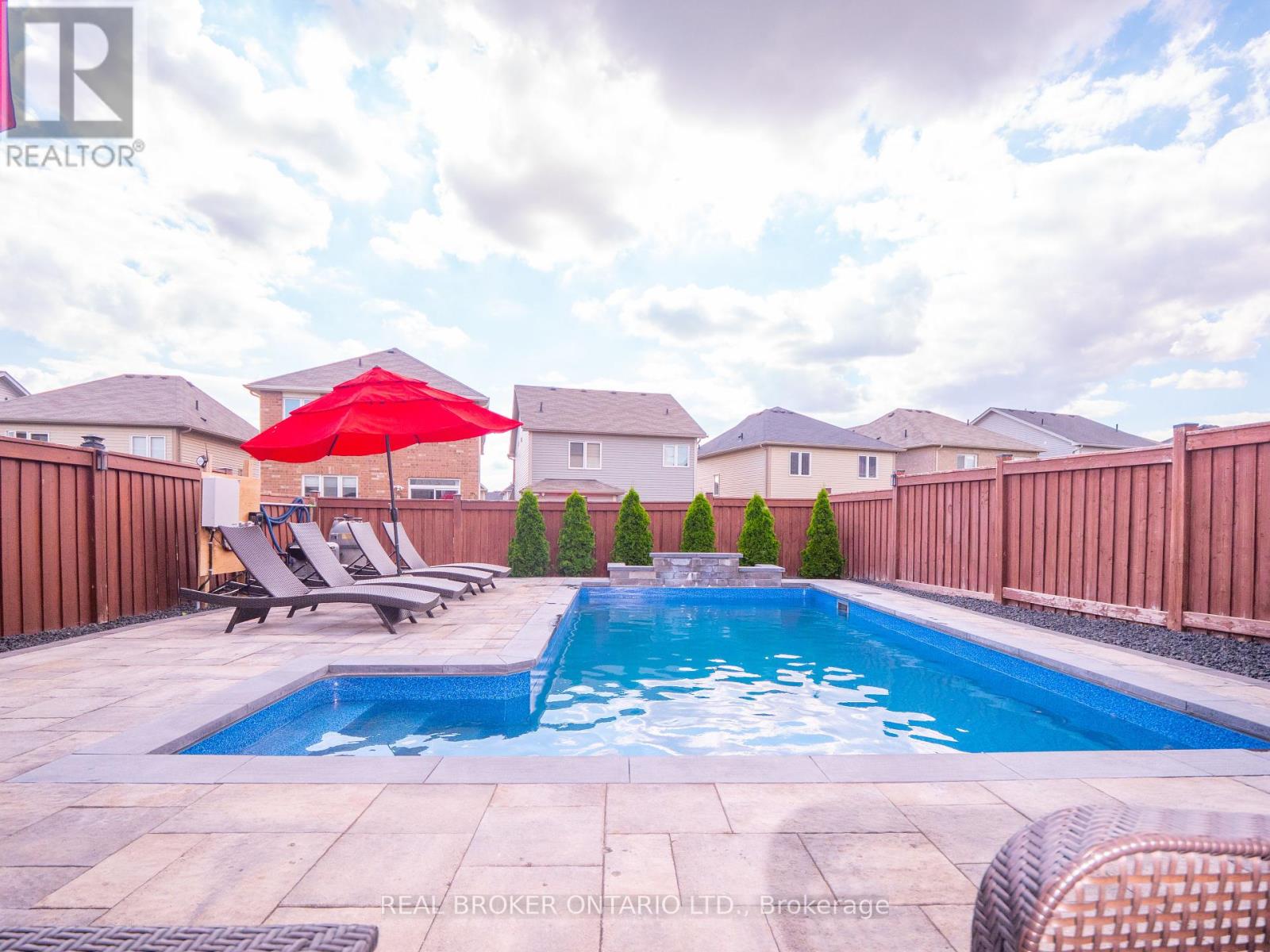 14 Carroll Ln, Brantford, ON N3T 5L5