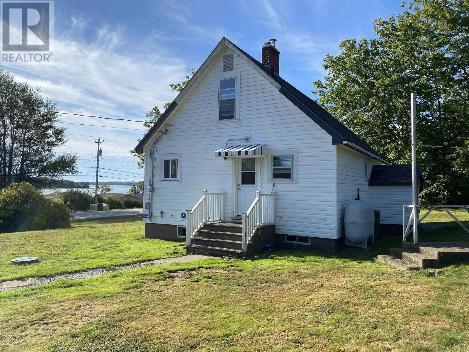 8394 Highway 3, Port Mouton, NS B0T 1T0
