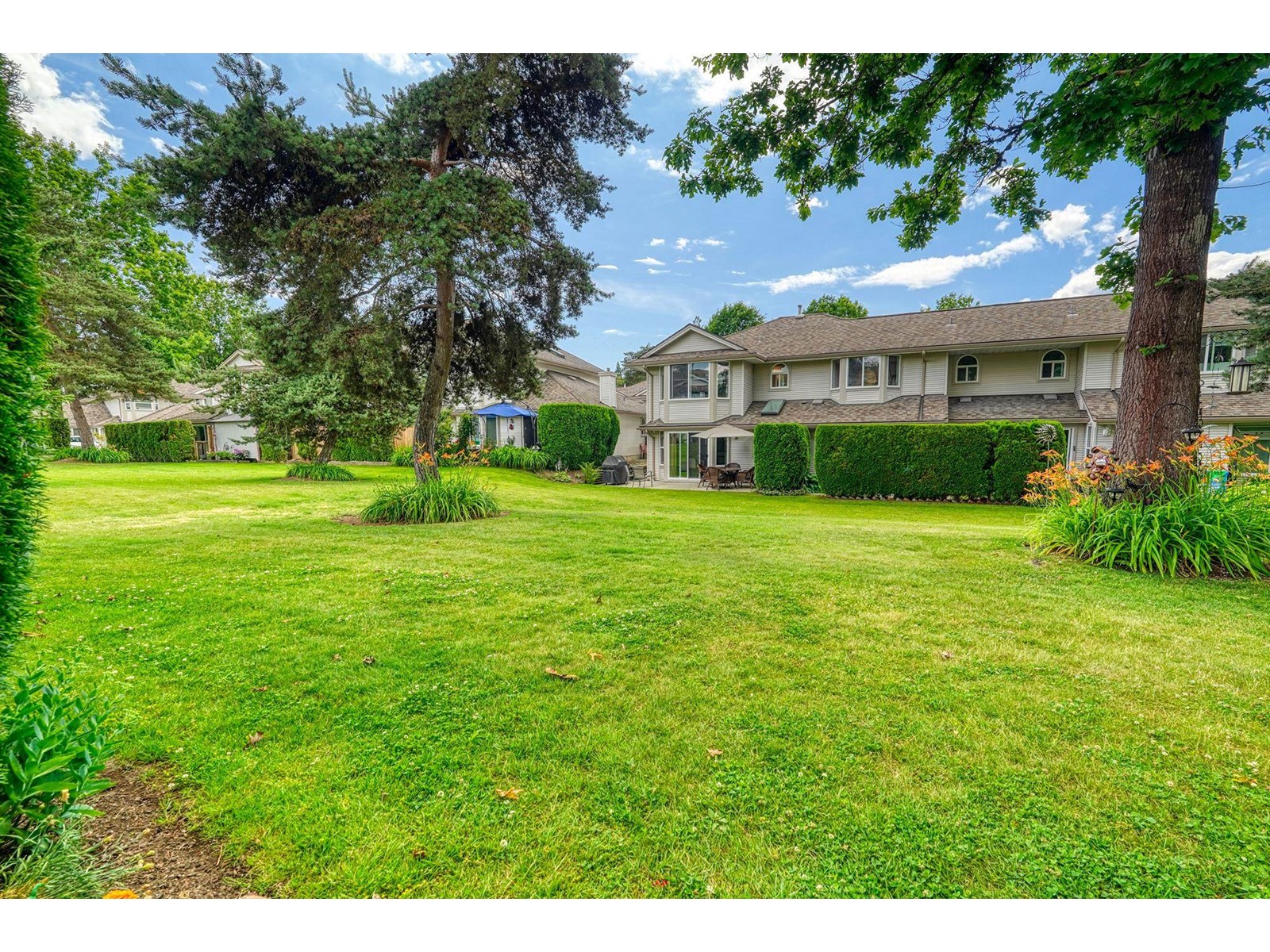 9045 Walnut Grove Drive Unit 102, Langley, BC V1M 2E1