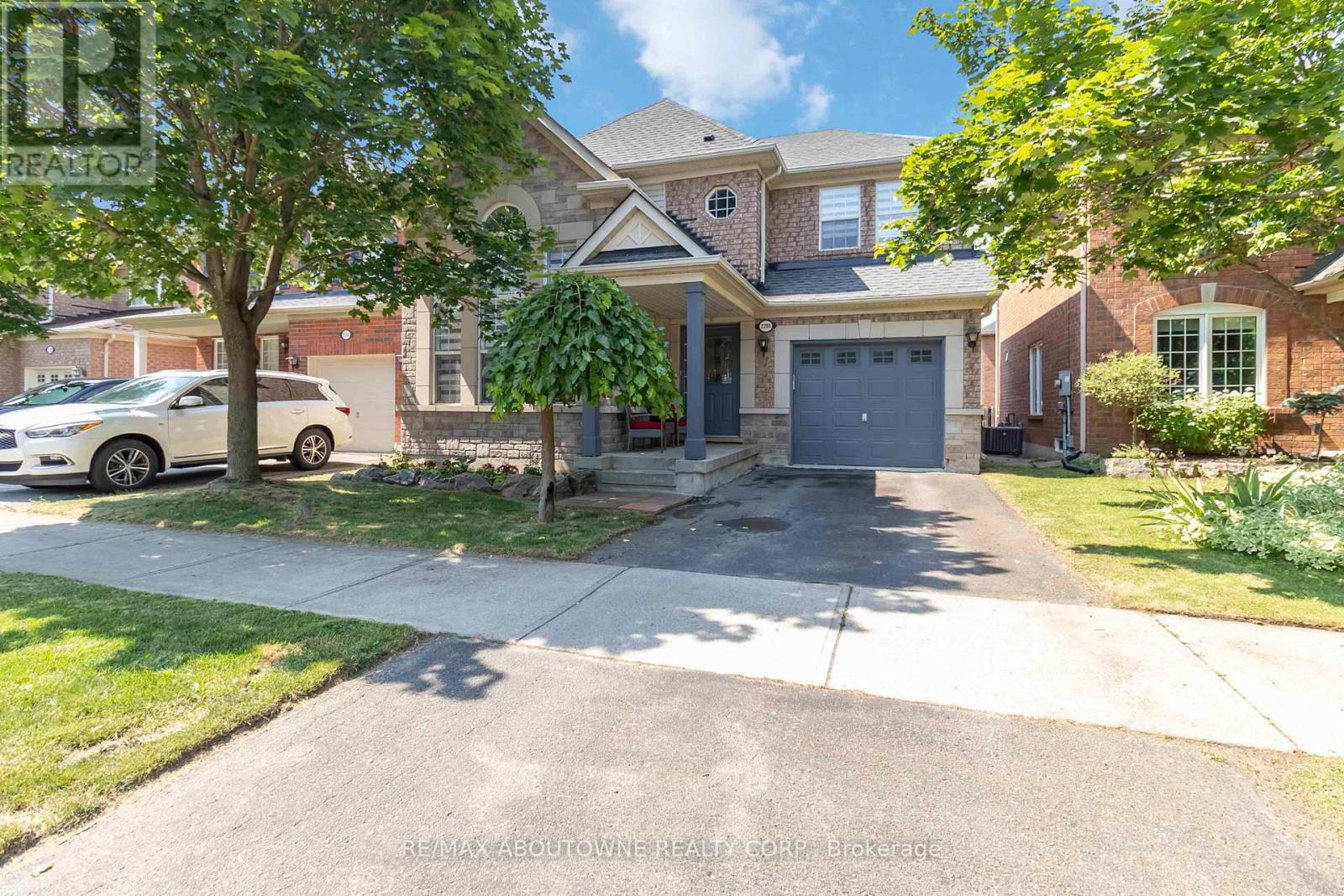 2286 Dunforest Cres, Oakville, ON L6M 4X3