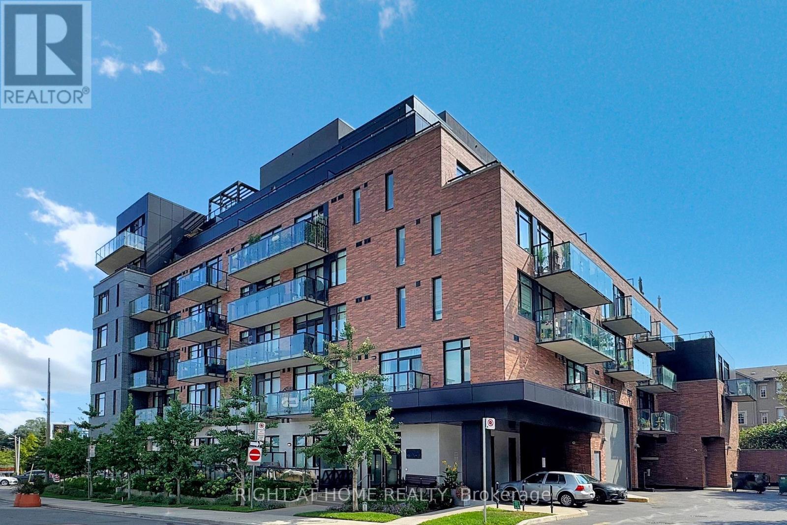 25 Malcolm Rd #112 Rd, Toronto, ON M4G 1X7