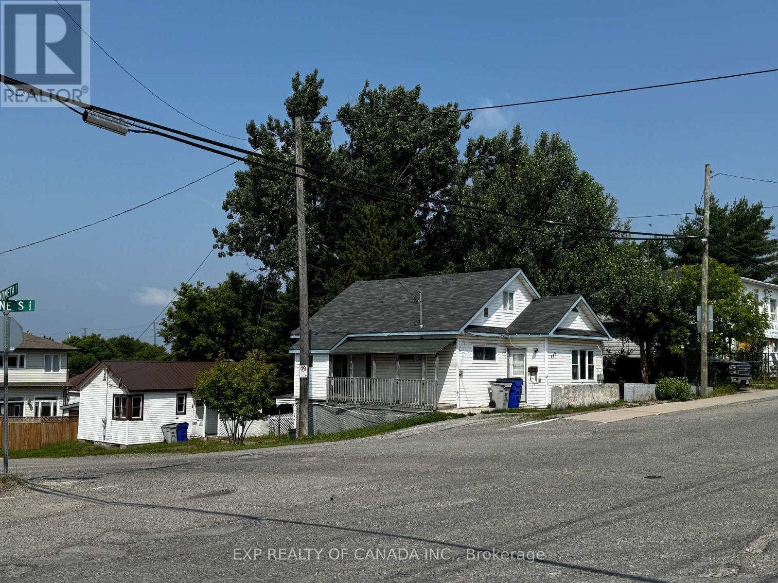 485 Pine St S, Timmins, ON P4N 2L6