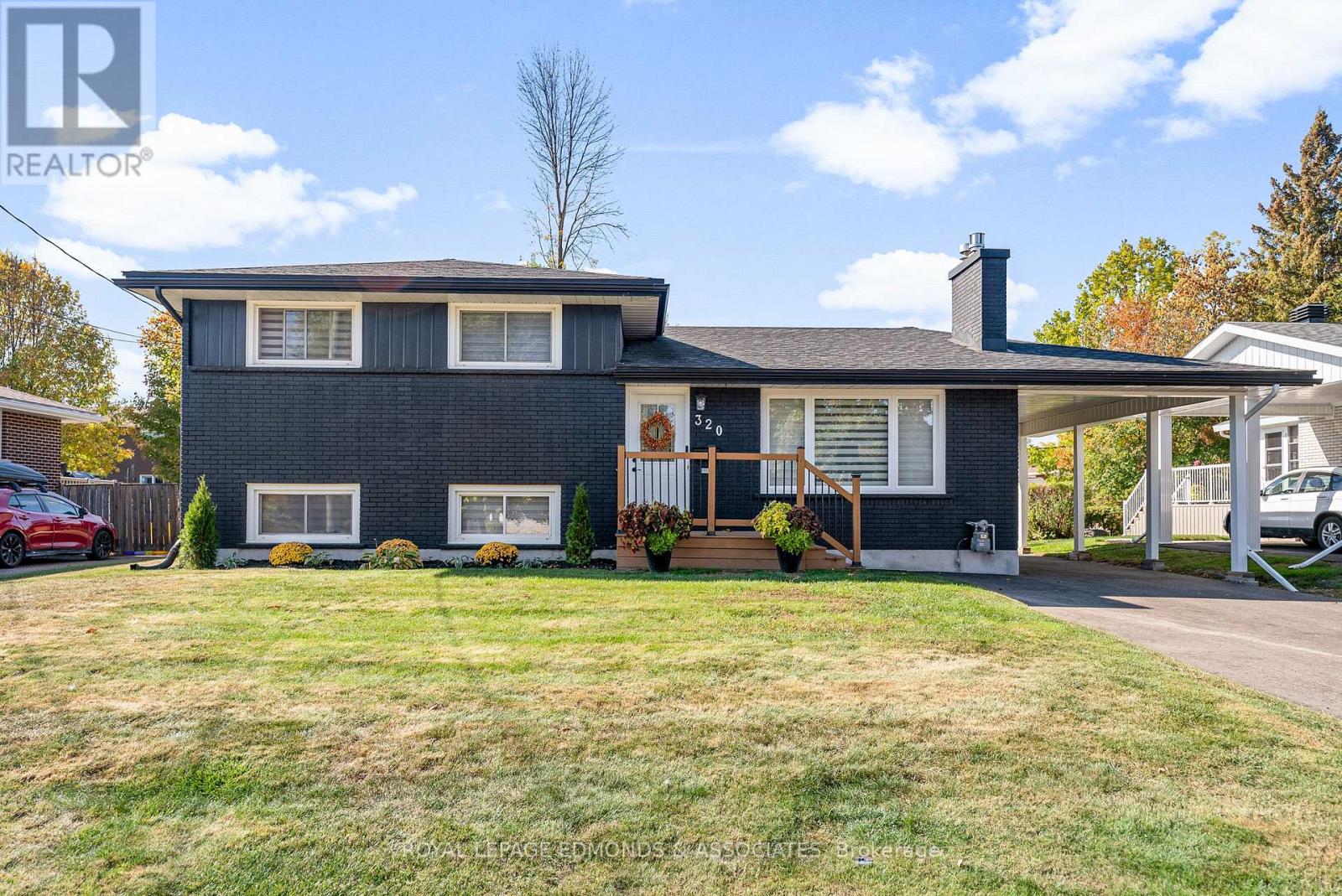 320 Patricia Ave, Pembroke, ON K8A 2C2